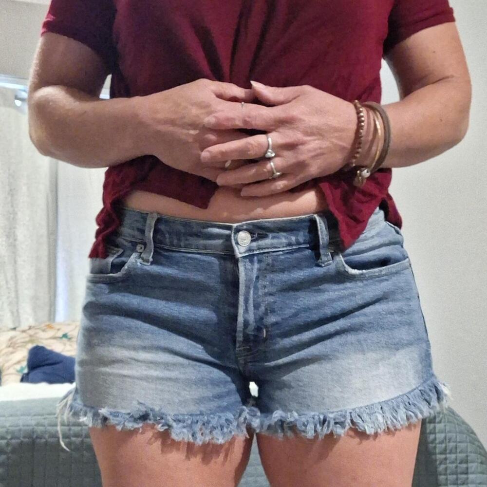 Gap 1969 Distressed Denim Cutoff Shorts Size 29